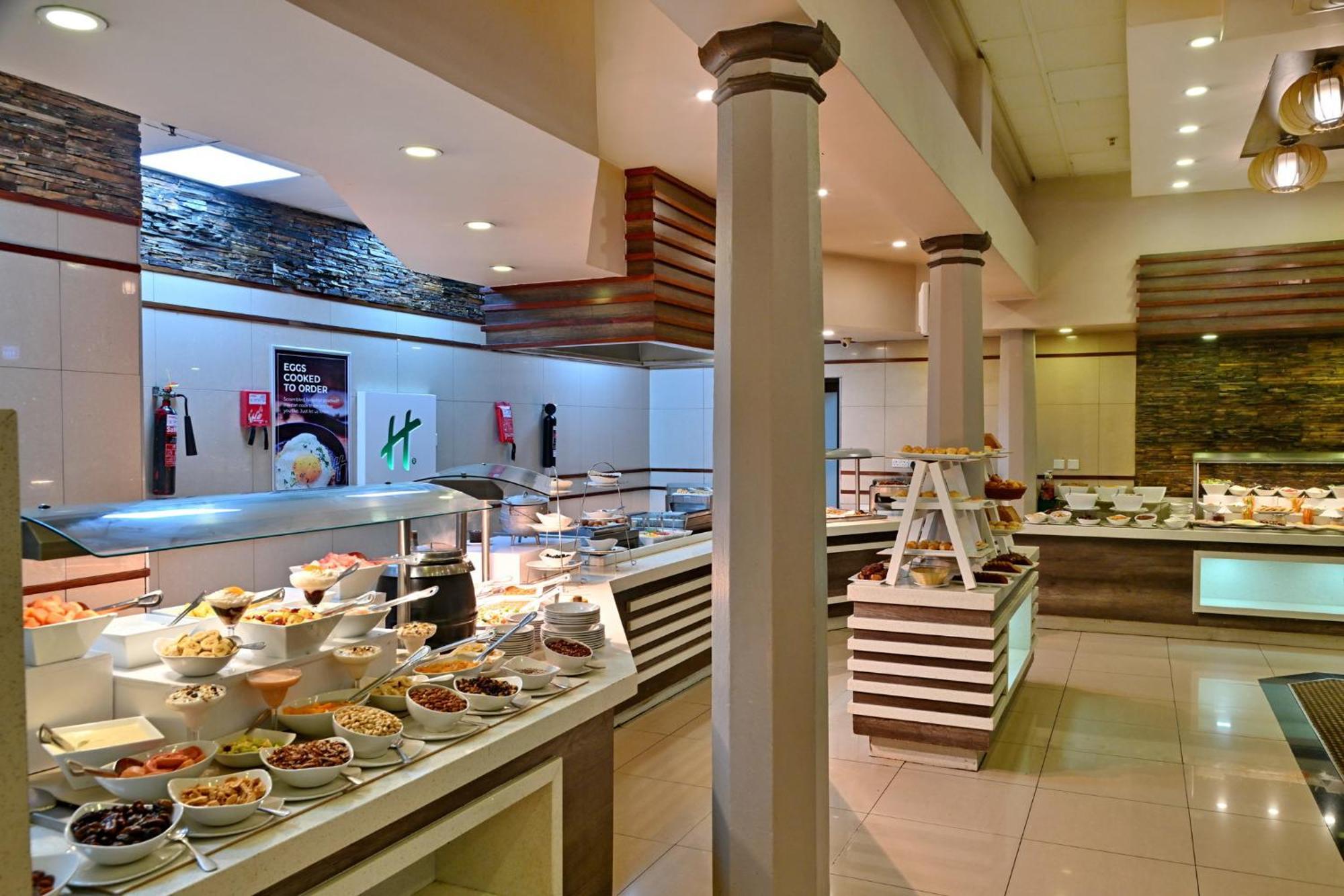 Holiday Inn - Harare By Ihg Esterno foto