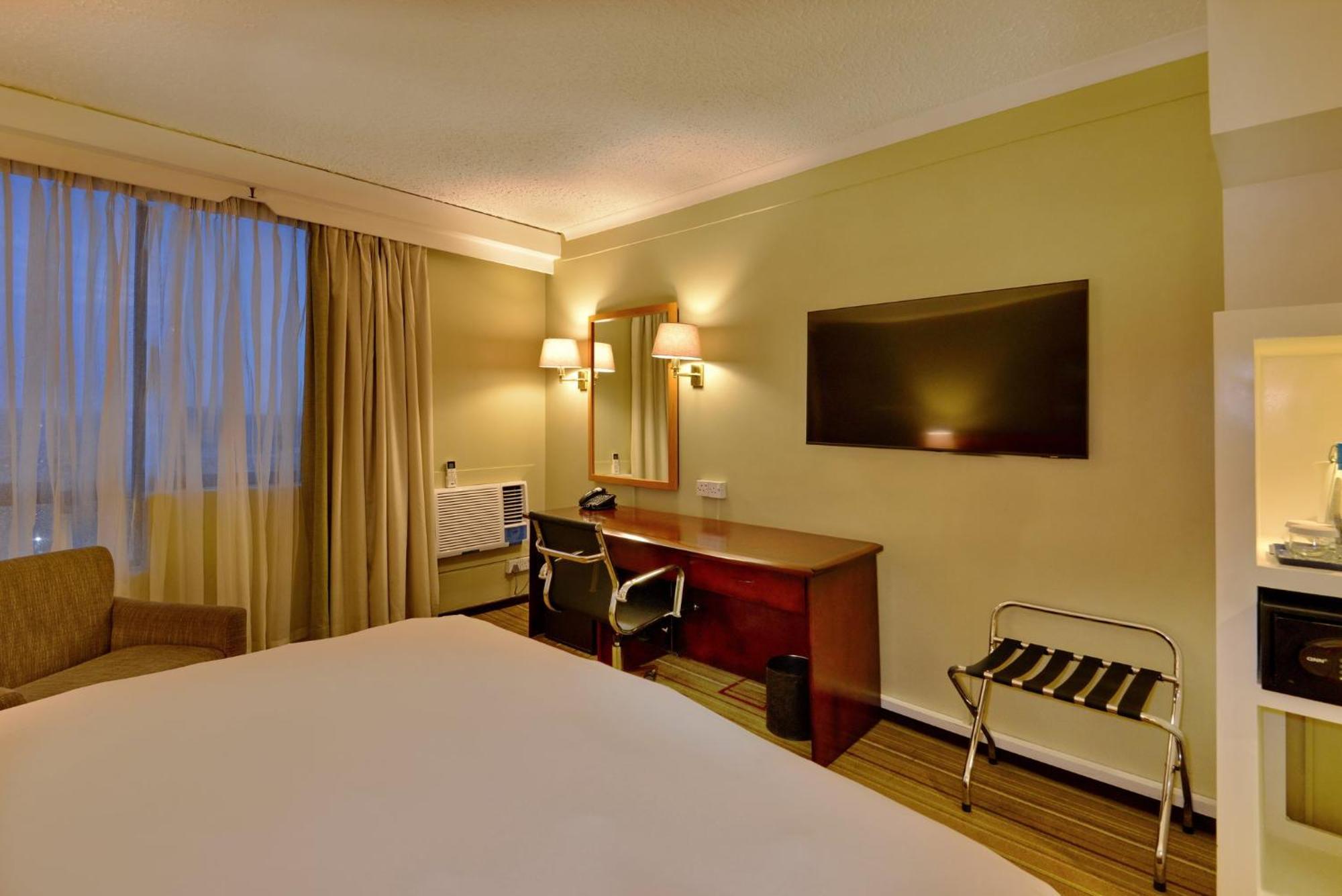 Holiday Inn - Harare By Ihg Esterno foto