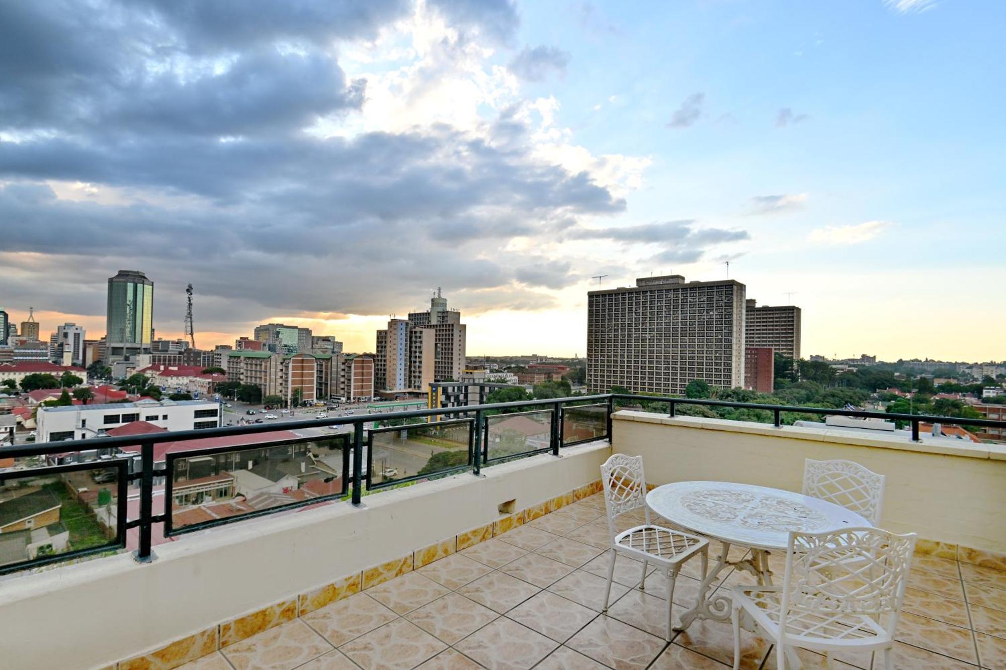 Holiday Inn - Harare By Ihg Esterno foto
